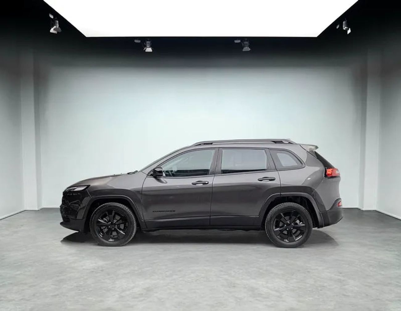 جيب شيروكي Sport 2.4L