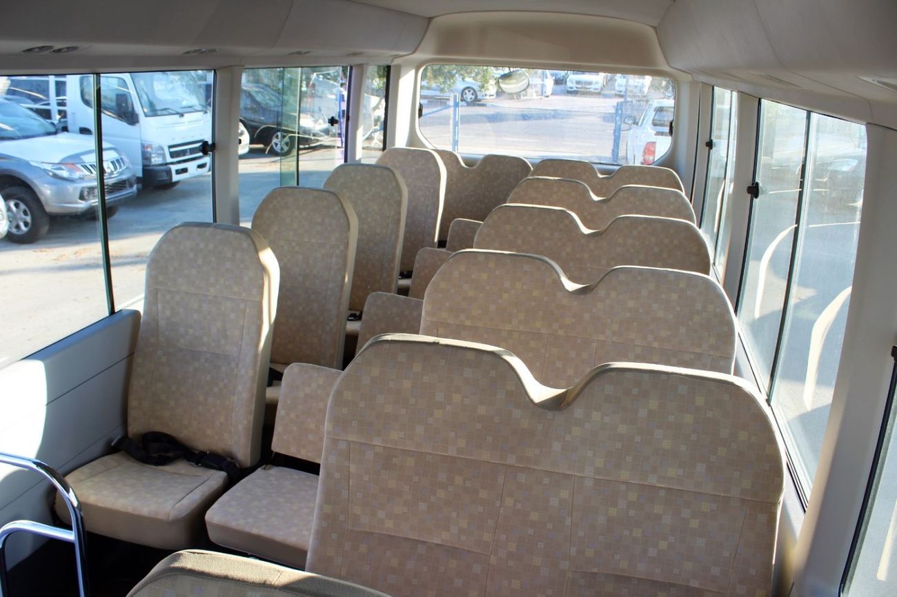 تويوتا كوستر 2026 Toyota Coaster High-Roof 30-Seater 4.2L 6-Cyl Diesel M/T RWD Export Only
