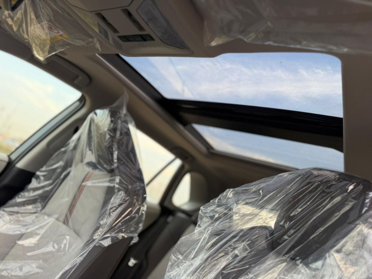 Toyota RAV4 2.5L Adventure With Rader (Saudi spec)