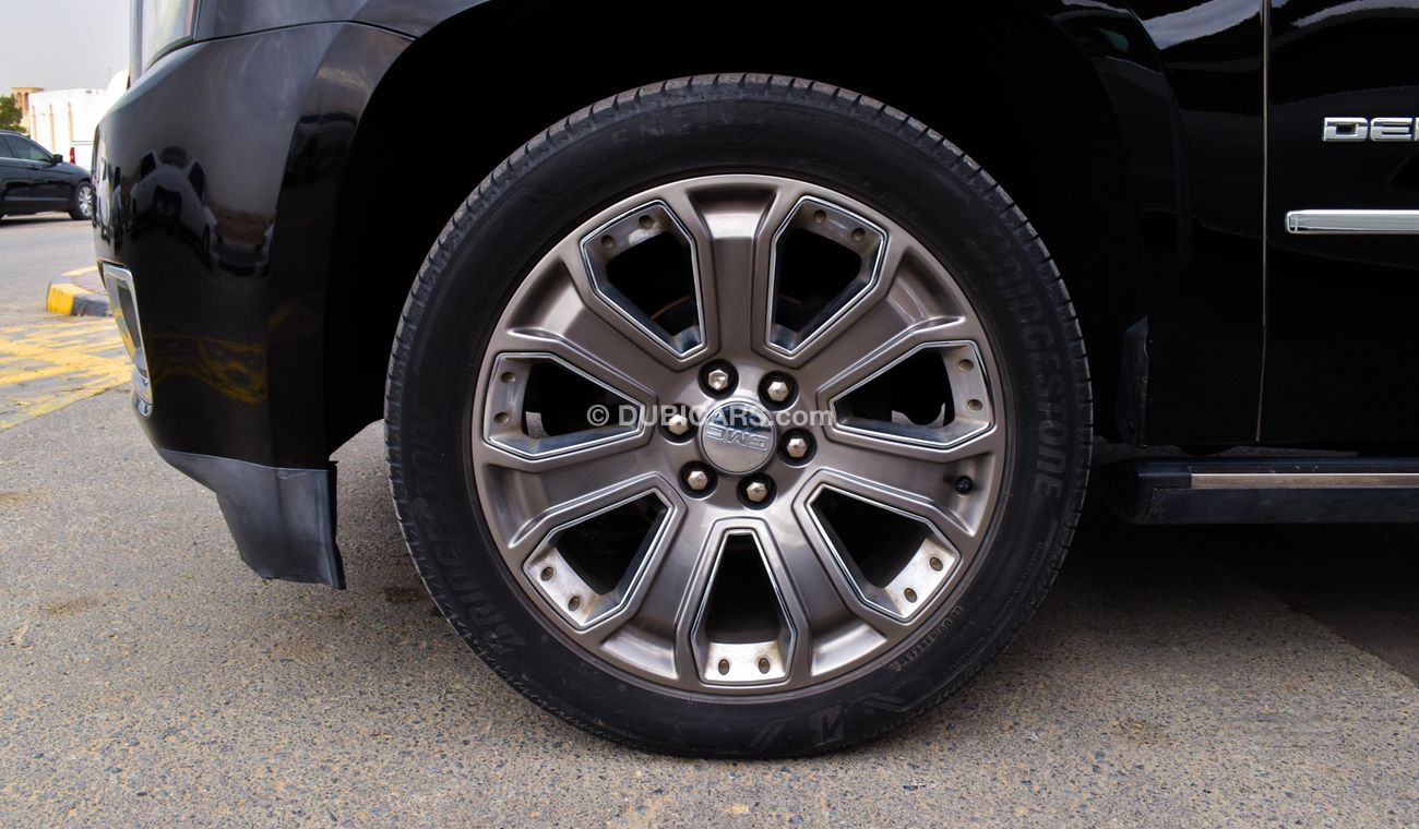 GMC Yukon Denali