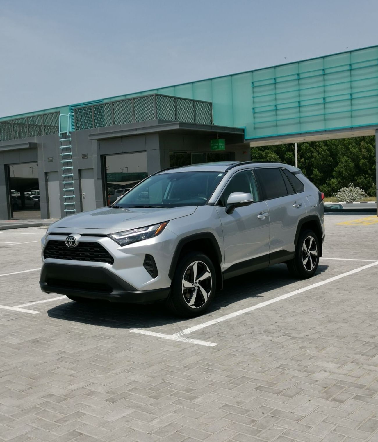 تويوتا راف ٤ TOYOTA RAV4 XLE -2022 - SILVER