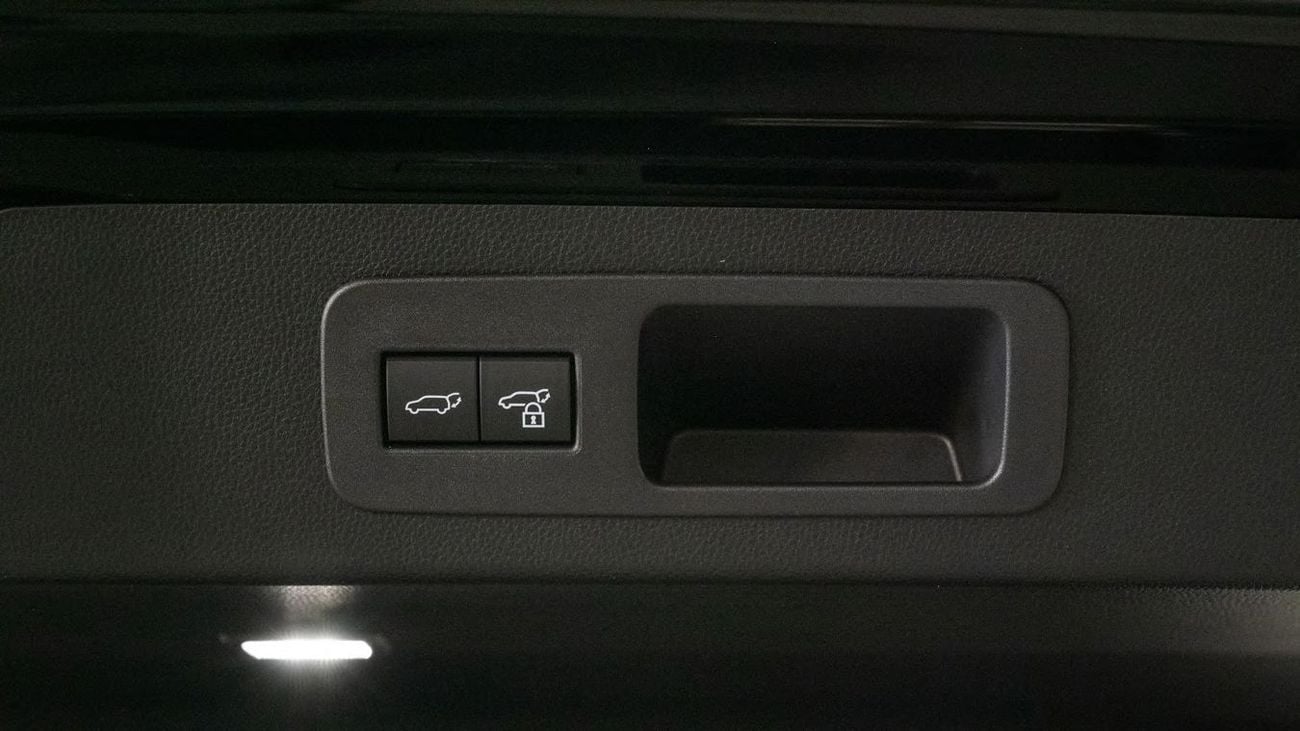 Toyota Land Cruiser TOYOTA LC 4.0 GXR HI(ATT BLACK INSIDE BLACK) 26YM