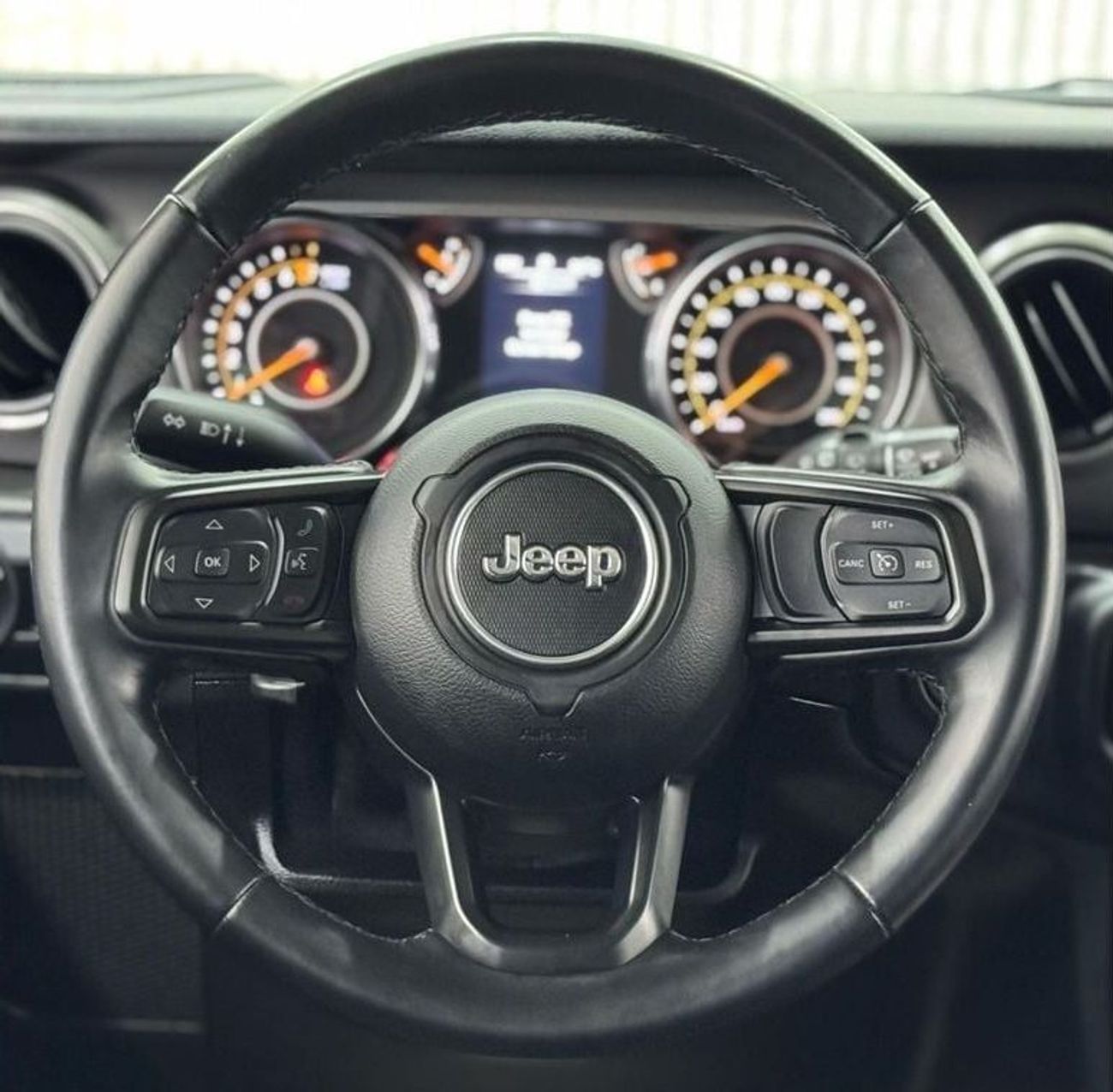 Jeep Wrangler Unlimited Sport 3.6L A/T