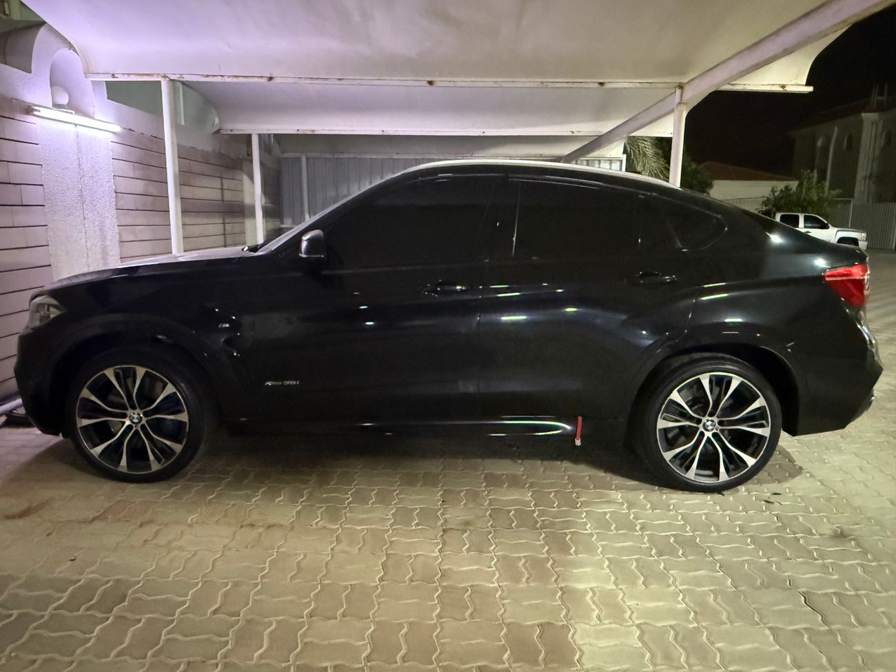 بي أم دبليو X6