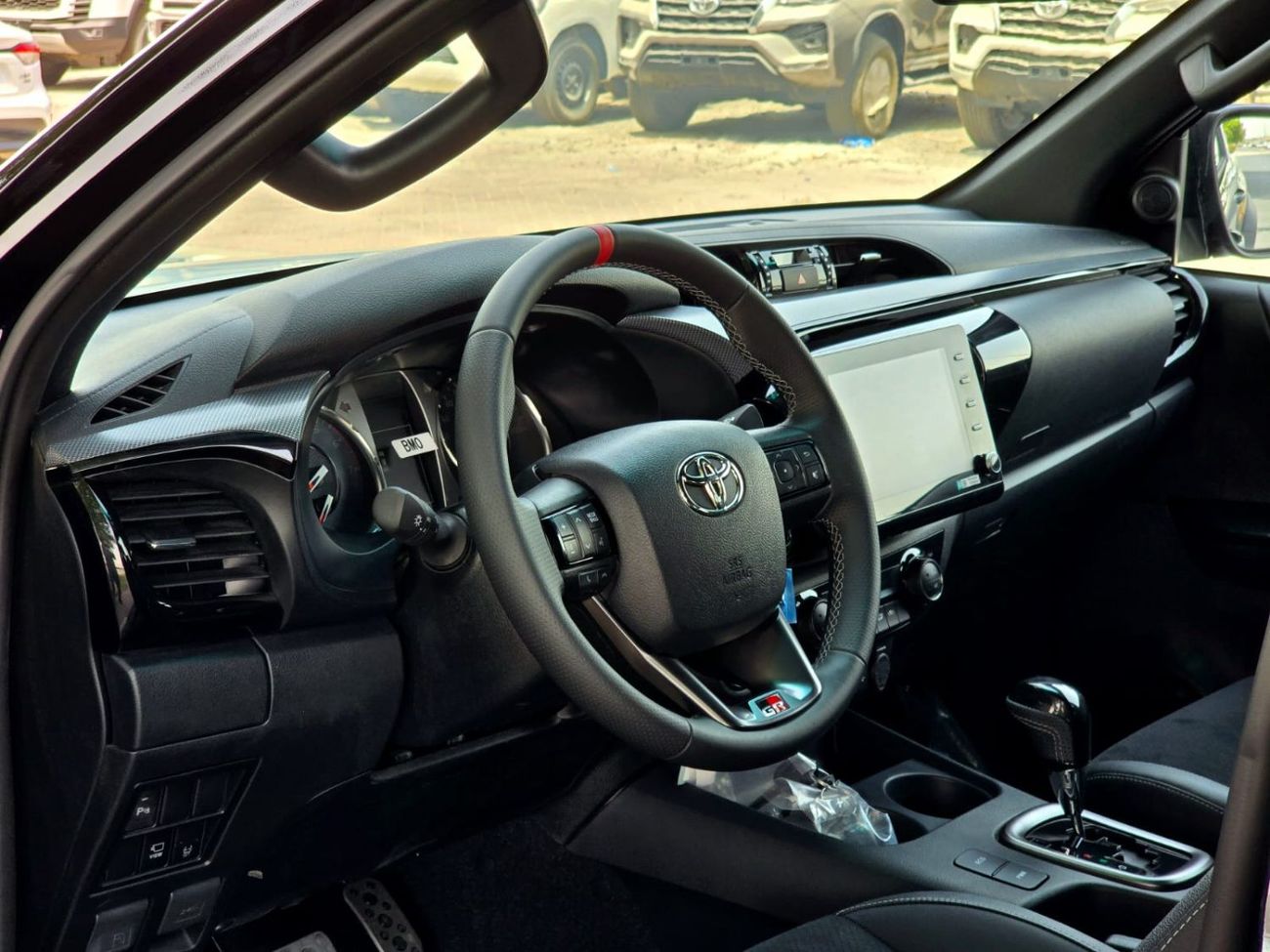 Toyota Hilux GR Sport 4.0L TOYOTA HILUX GR -S PETROL 4.0 - DIGITAL MIRROR - FULL OPTIONS - 2025 MODEL - BLACK INS