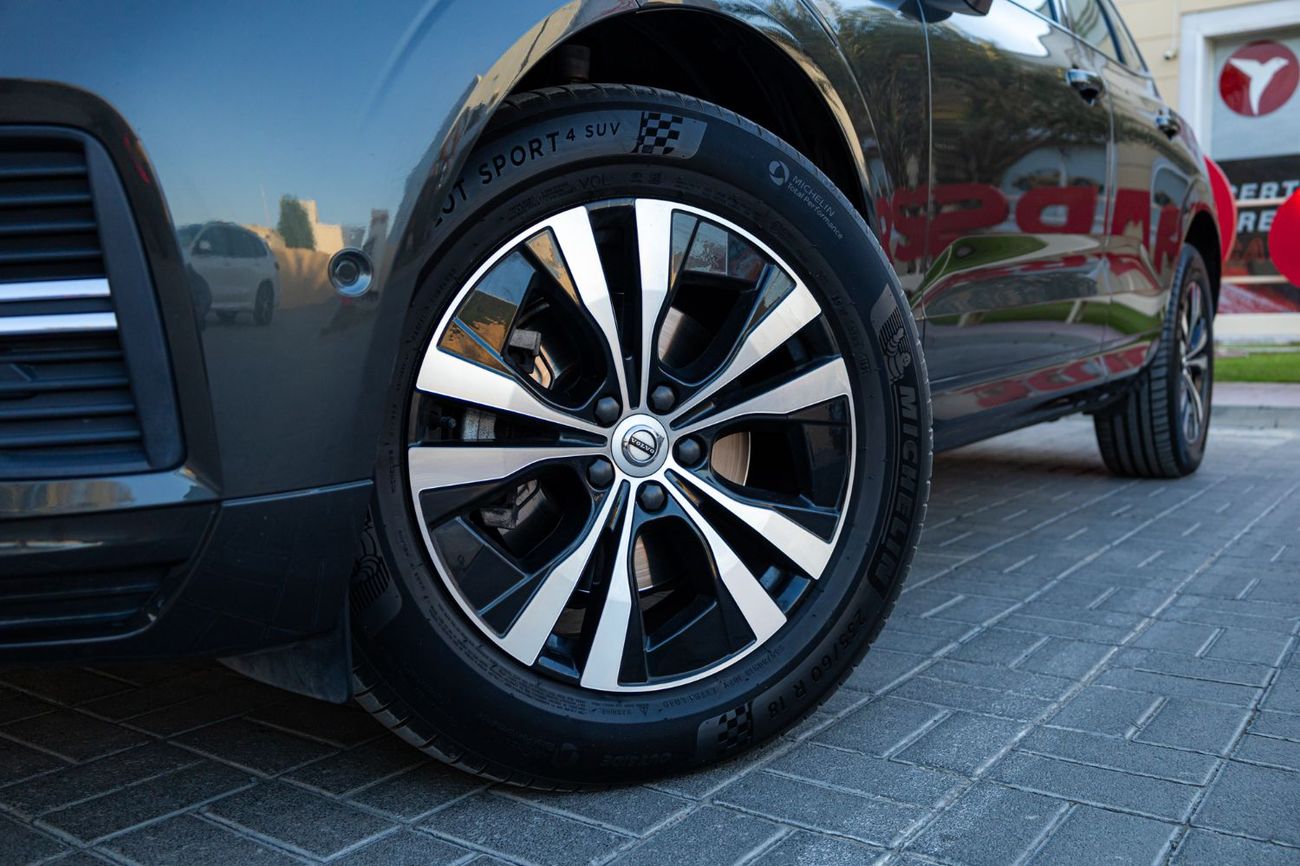 Volvo XC60 Momentum 2.0L AWD