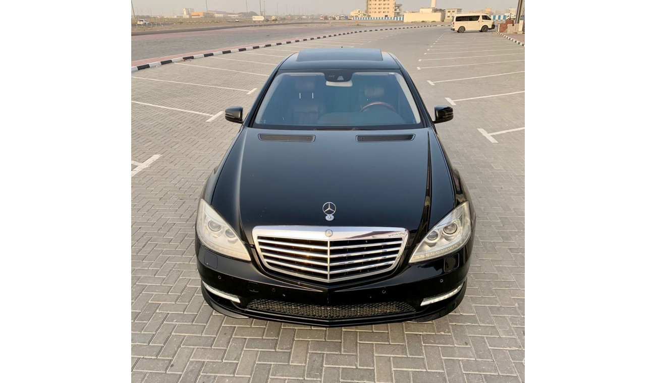 Mercedes-Benz S 550