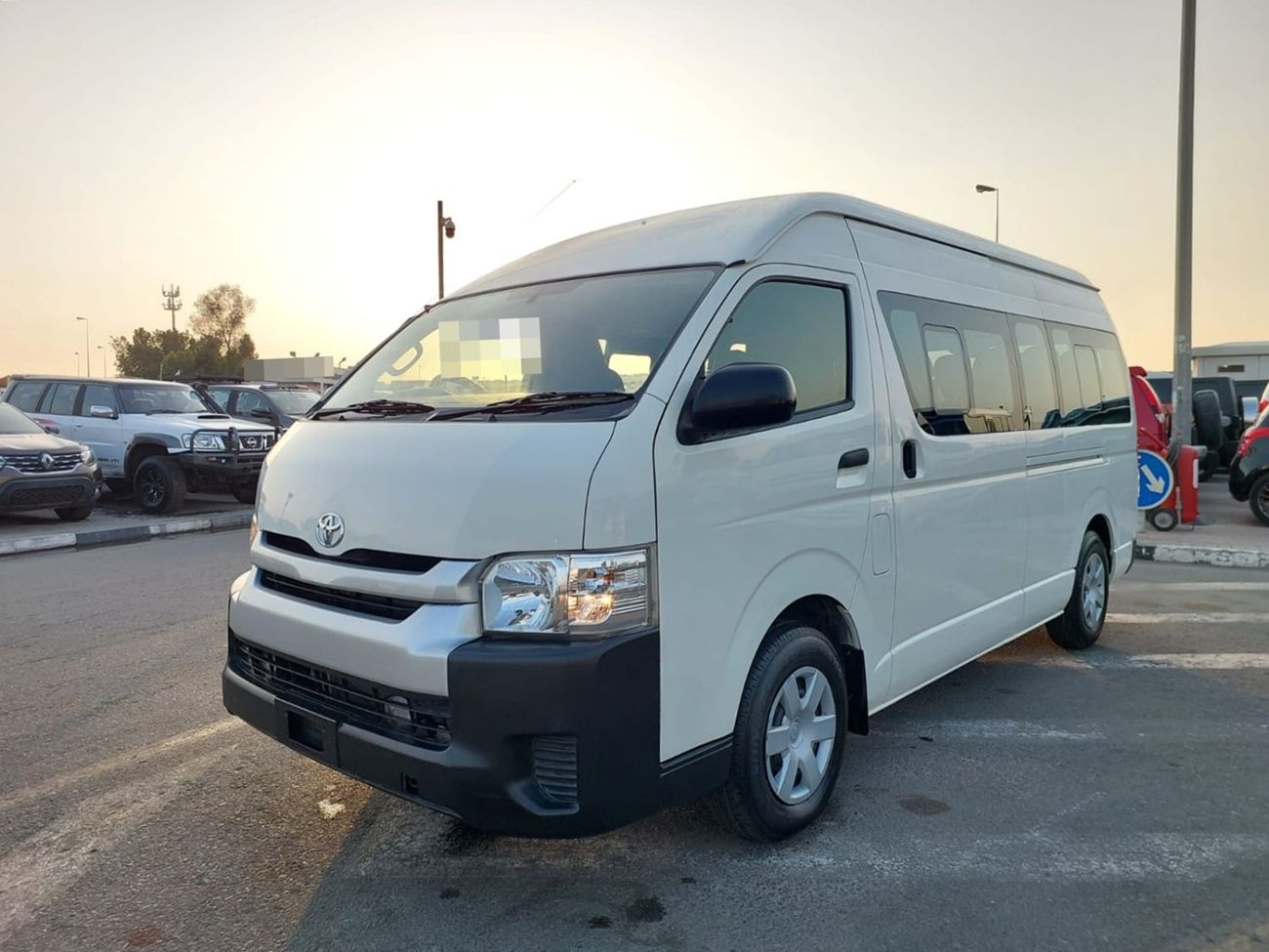 Toyota Hiace TOYOTA HIACE COMMUTER VAN RHD 2016 MODEL 3.0 L DIESEL MANUAL(PM18802)