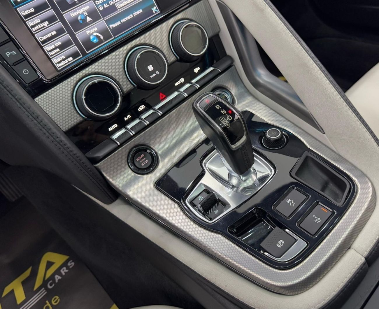 Jaguar F Type Std 3.0L (335 HP) 2015 Jaguar F-Type, Full Service History, Excellent Condition, GCC