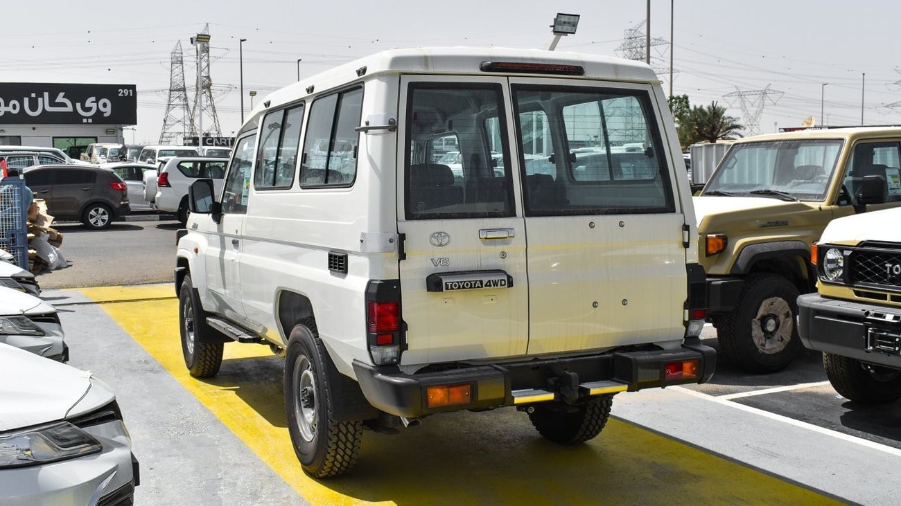 Toyota Land Cruiser 70 4.0L V6 Petrol Auto transmission