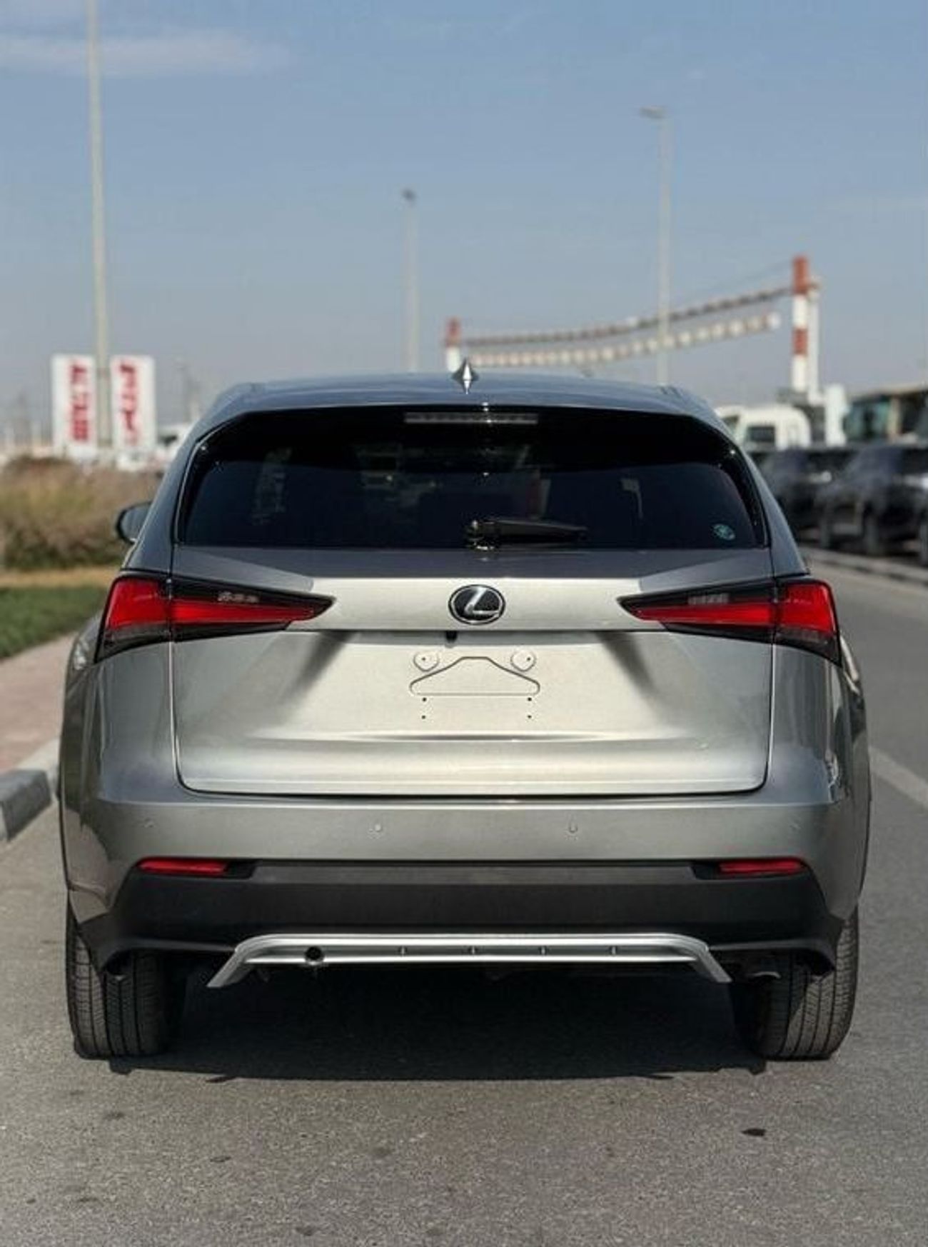 لكزس NX200t 360 camera Premier