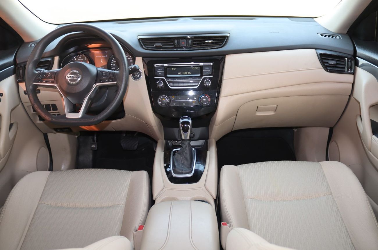 Nissan XTrail SV 2.5L 2021 Nissan X-Trail,2021 GCC edition, no accidents, in excellent condition, mileage 85,000 K