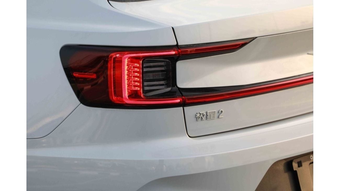 بولستار بوليستار 2 2022 Polestar 2 Mid - أبيض داخل رمادي | سعر التصدير