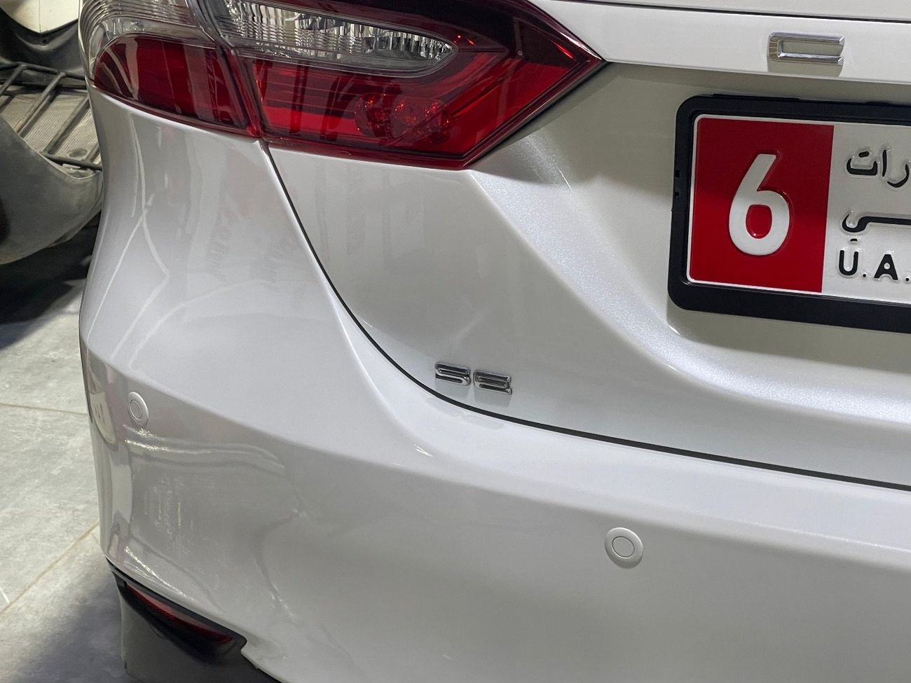 Toyota Camry SE 2.5L (181 HP)