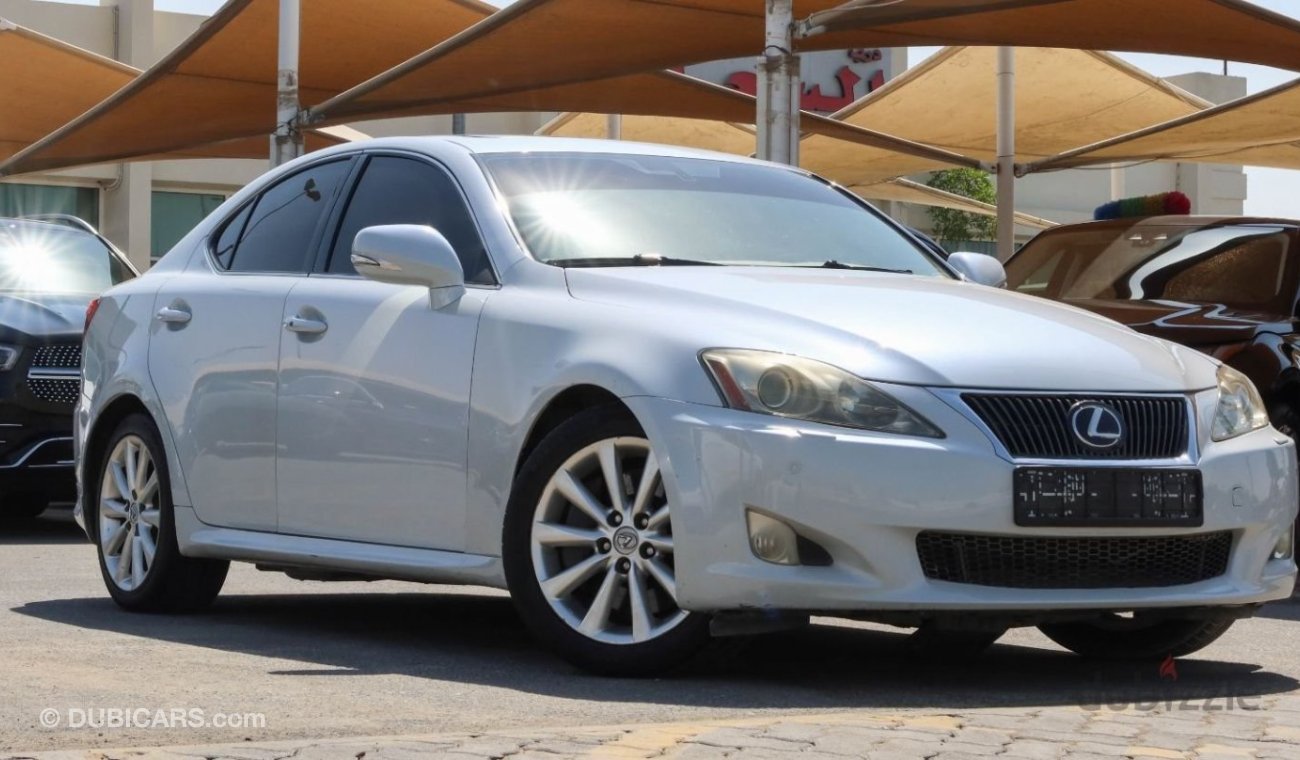 Lexus IS300 Lexus is300 GCC 2010