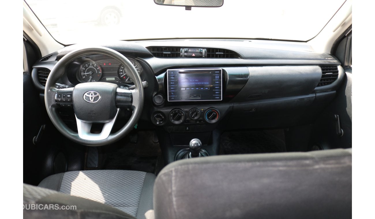 Toyota Hilux 4x4 DUAL CABIN PICKUP WITH GCC SPECS