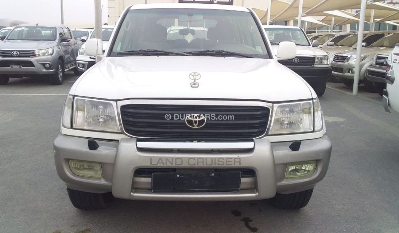تويوتا لاند كروزر تويوتا لاند كروزر وي اكس ار ٢٠٠٠ خليجي