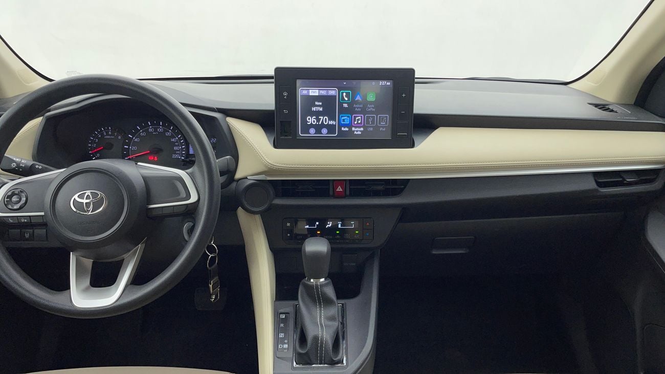 تويوتا يارس E 1.5 | بدون دفعة مقدمة | اختبار القيادة في المنزل