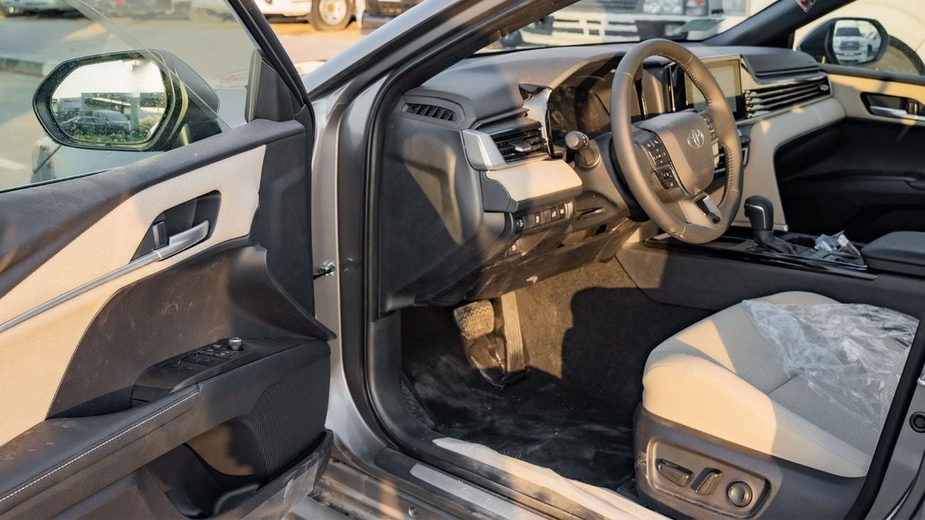 تويوتا كامري 2025 Toyota Camry LE 2.5L AT Hybrid (Gray)