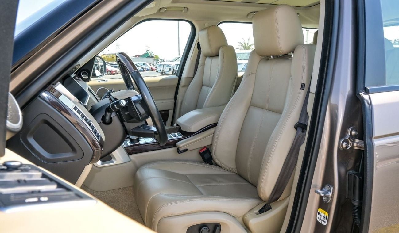 لاند روفر رينج روفر Perfect Condition Range Rover Vogue HSE - 2016 Low Mileage