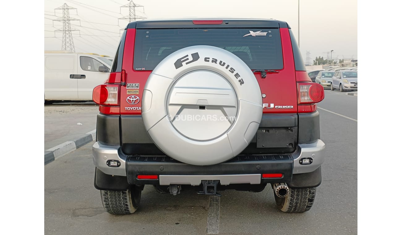 Toyota FJ Cruiser GCC SPECS , GXR Excellent Condition, (LOT # 25827)