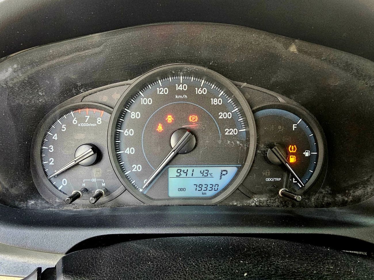 Toyota Yaris YARIS 1.5L GCC SPECS/ VERY LOW MILEAGE/ SINGLE OWNER