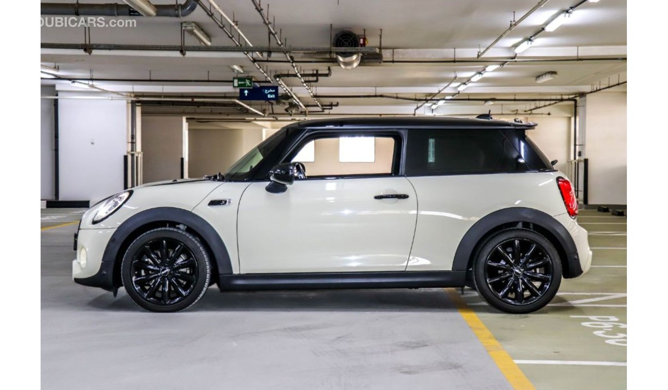 ميني كوبر إس Mini Cooper S (JCW Kit) 2017 GCC under Warranty with Zero Down-Payment.