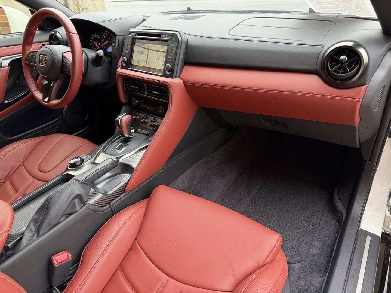 نيسان جي تي ار premium - used car