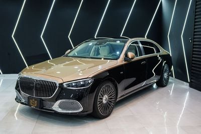 مرسيدس مايباخ S680 مايباخ Two-Tone, BRAND NEW, Executive Rear Seat Pack Plus, EMC Warranty + Service!!