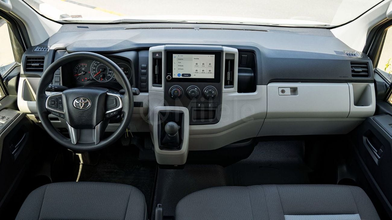 تويوتا هاياس TOYOTA HIACE HR CARGO VAN