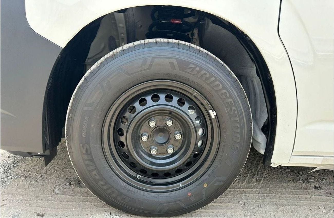 تويوتا هاياس GL TOYOTA HIACE 3.5 PASSENGER MANUAL TRANSMISSION 2025 MODEL