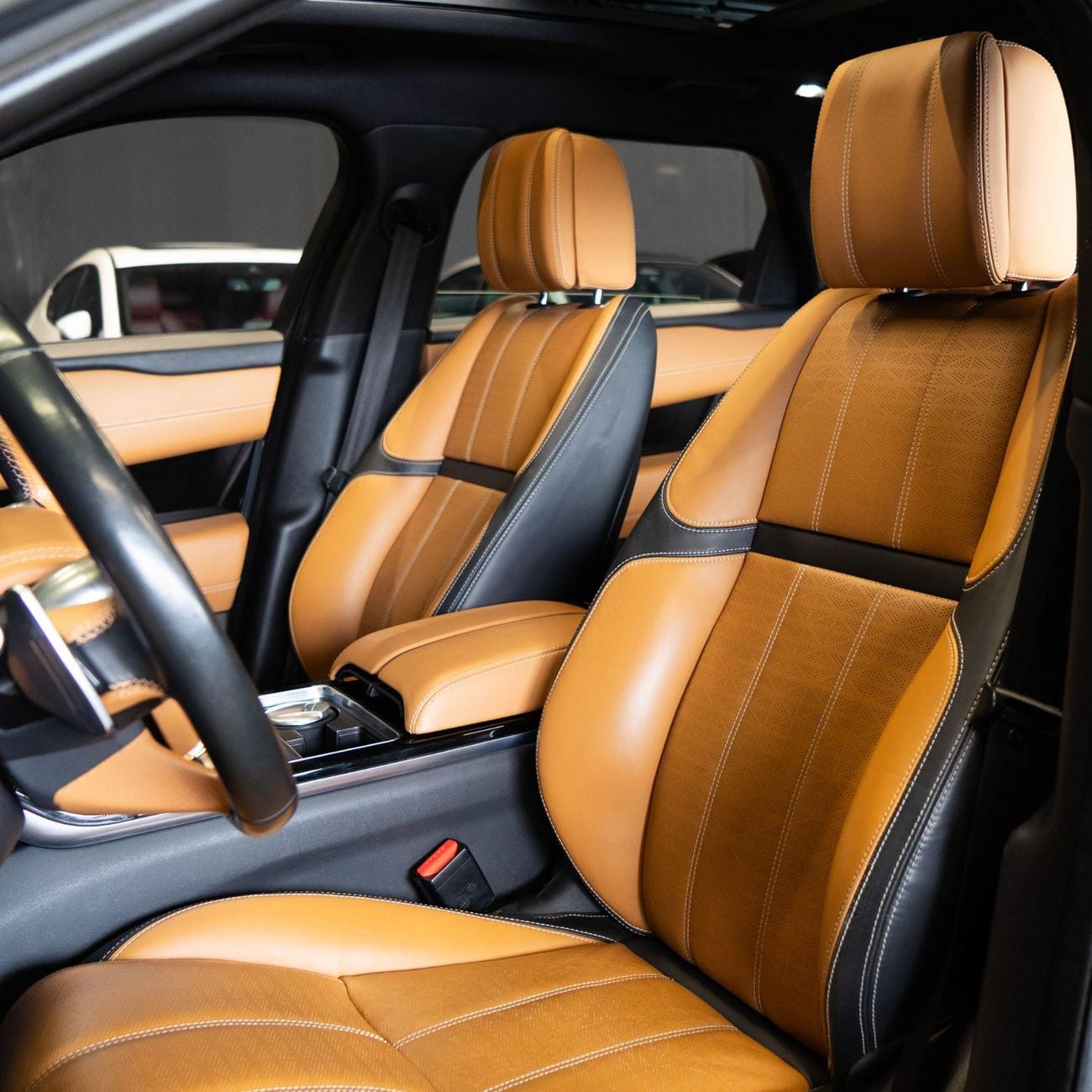 لاند روفر رينج روفر فيلار P380 R-Dynamic HSE 3.0L