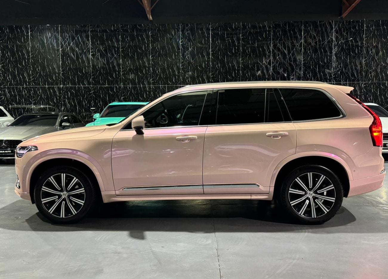 فولفو XC 90 ULTIMATE BRIGHT