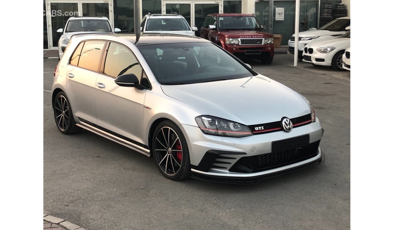 Volkswagen Golf GTI  CLUB SPORT MODEL 2016 GCC car prefect condition full option