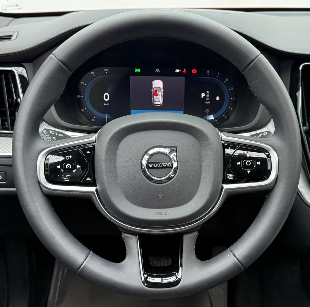 فولفو XC 60 2.0T B5 MHEV R Design (AWD) 2024 Volvo XC60 B5 AWD ,Agency Warranty ,Full Service History ,Excellent