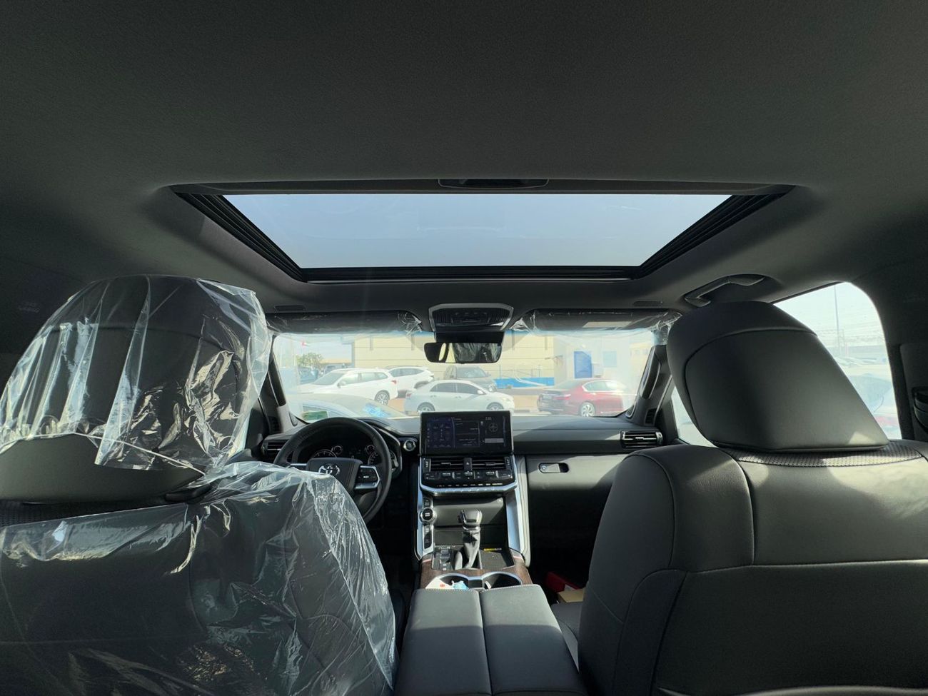 Toyota Land Cruiser GXR 3.5L Twin Turbo V6 Petrol Full Option , Radar , JBL