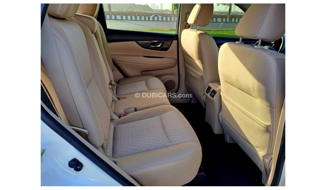 Nissan XTrail S 2018 2.5L GCC (980/-MONTHLY) 7 SEATER
