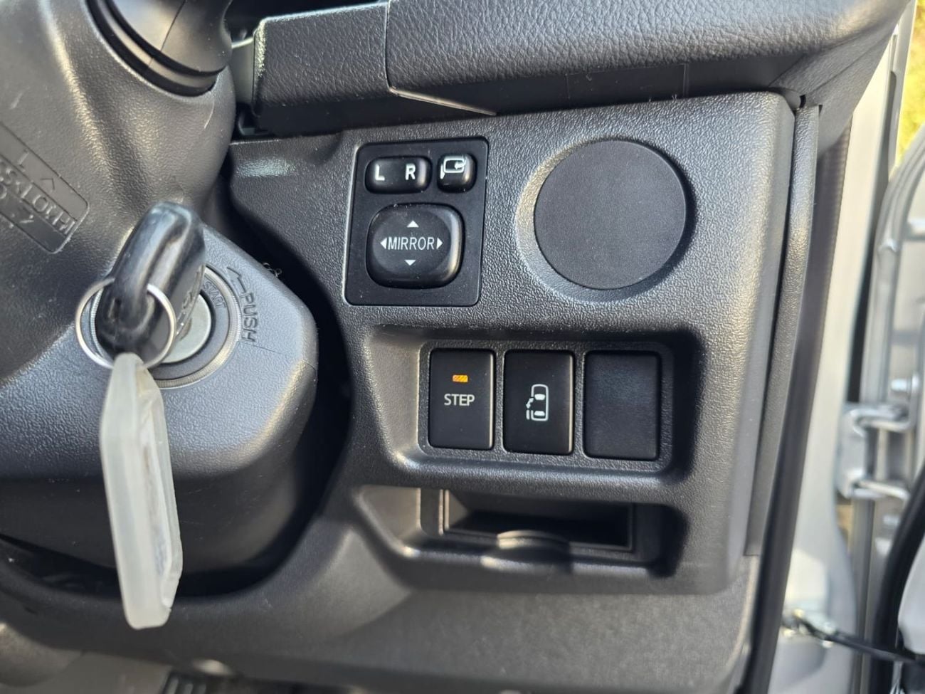 Toyota Hiace 8 SEATER | 2.0 PETROL ENGINE | RHD | AT