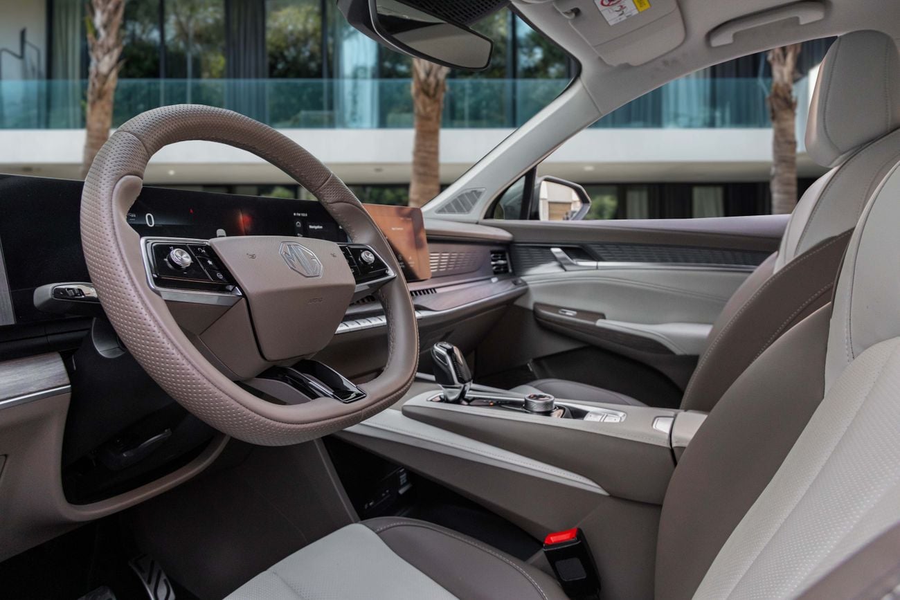 أم جي RX9 Luxury RX9 Luxury | 2,253 P.M | 0% Downpayment | Warranty