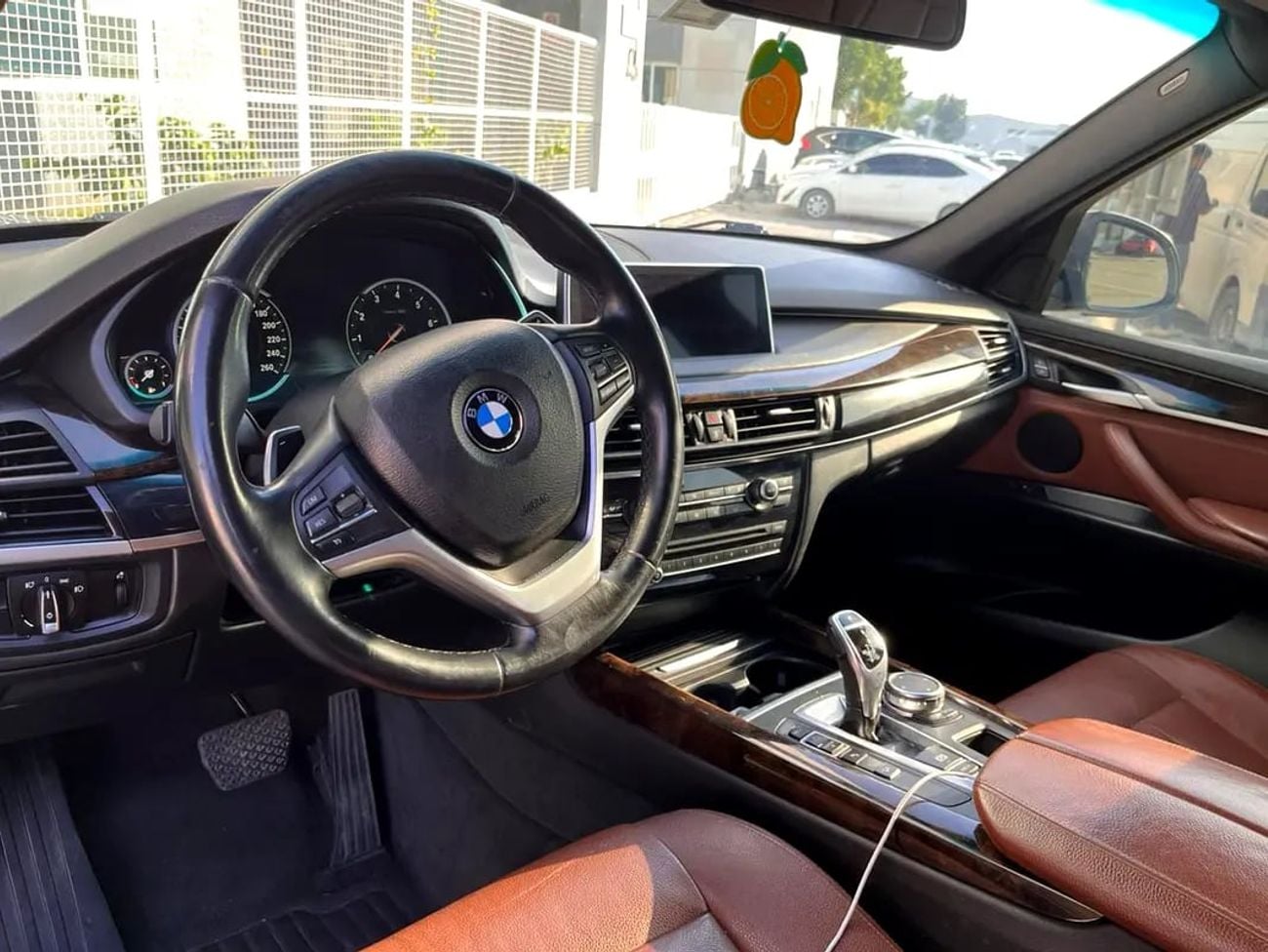 بي أم دبليو X5 MORYA JESWANI CARS FOR USED AUTOMOBILE TRADING CO.L.L.C