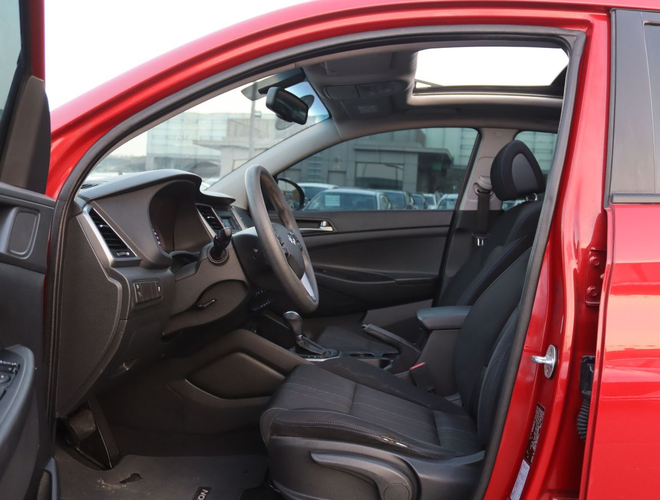 هيونداي توسون هيونداى توسان - 2018 - خليجى سقف بانورامى - بدون حوادث -  بمحرك 2.0 سى سى - ممشى قليل - بحاله ممتازه