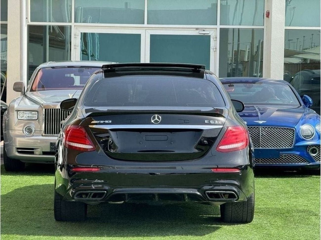 مرسيدس بنز E 36 AMG مرسيدس بنز E63S اى ام جى وارد كندا  4 فصوص فل ابشن بحاله ممتازه
