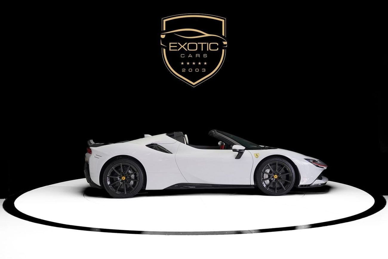 Ferrari SF90 SPIDER ASSETTO FIORANO