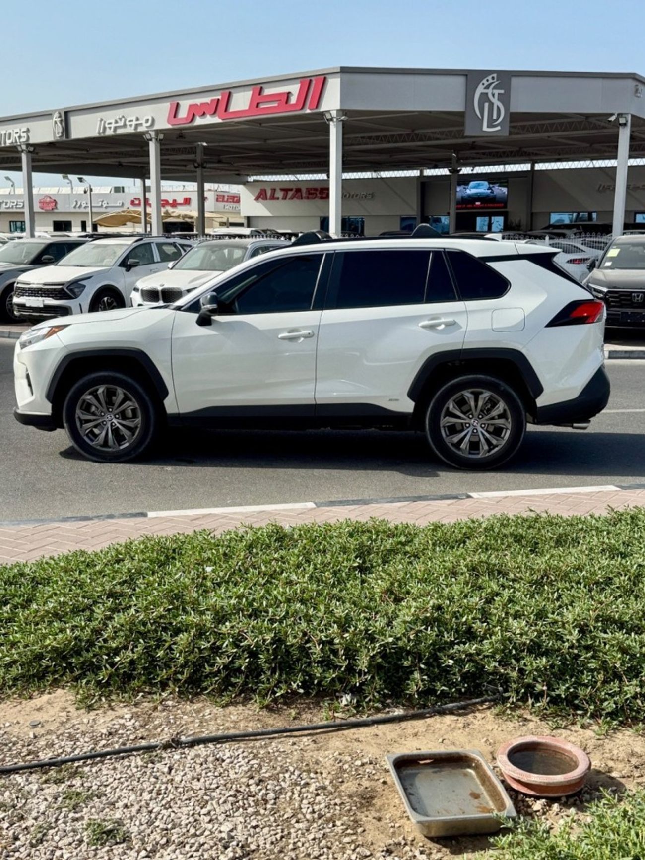 تويوتا راف ٤ XLE 2.5L