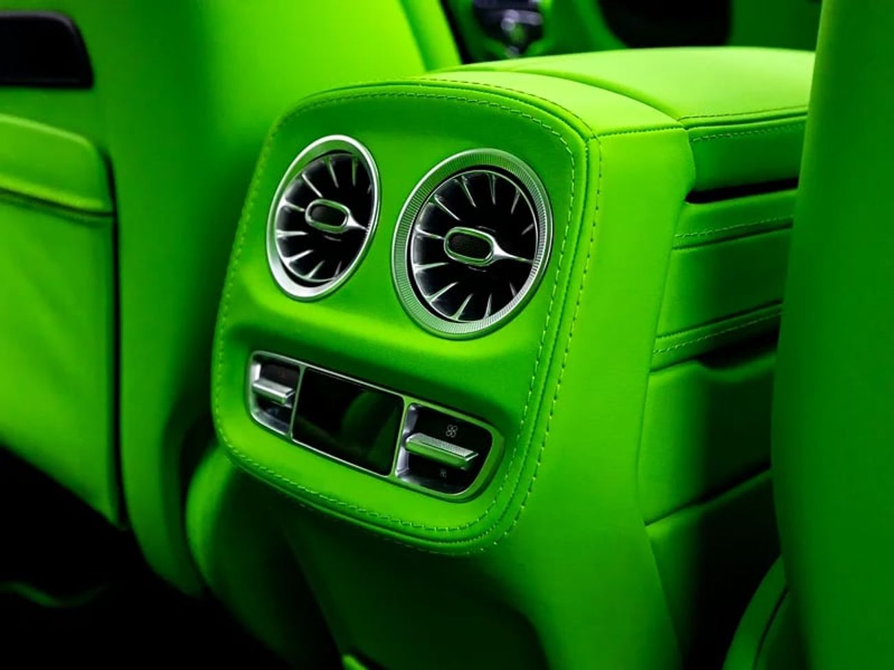 مرسيدس بنز G 63 AMG (Lumma Kit CLR G770) | GCC Spec | With Warranty and SC