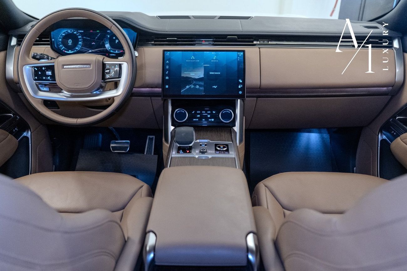 لاند روفر رينج روفر 2023 Range Rover P530, Warranty,Service Contract, GCC Spec,Full Service History, Excellent Condition