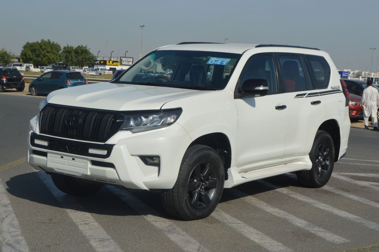 Toyota Prado *Land cruiser Prado*   Right Hand Drive Model: *2011* Push button start,  Engine: V4