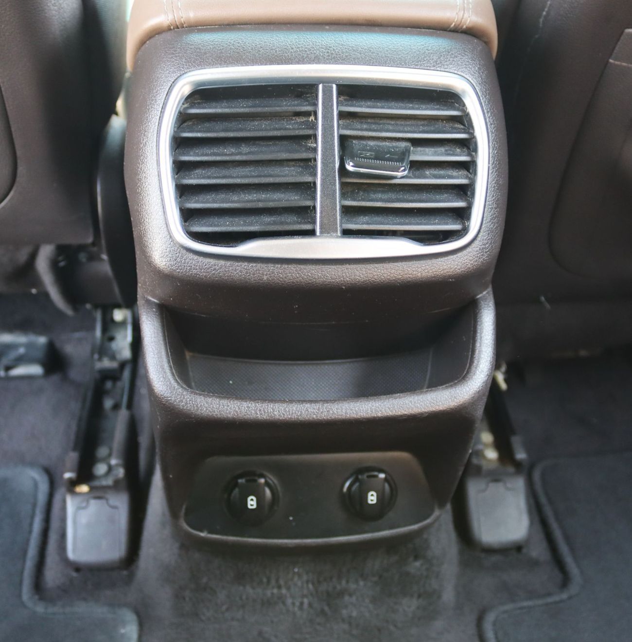 Hyundai Santa Fe GL 2.4L Hyundai Santa Fe 2019 - GCC - Accident-free - 2.4L  - 7 seats - Excellent condition