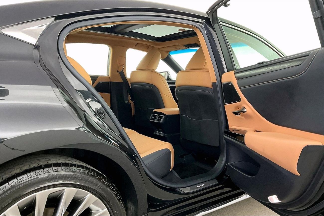 لكزس ES 350 Platinum | National Day Celebration | شامل الضمان | 0 ﺪﻔﻋﺓ ﺃﻮﻟﻯ