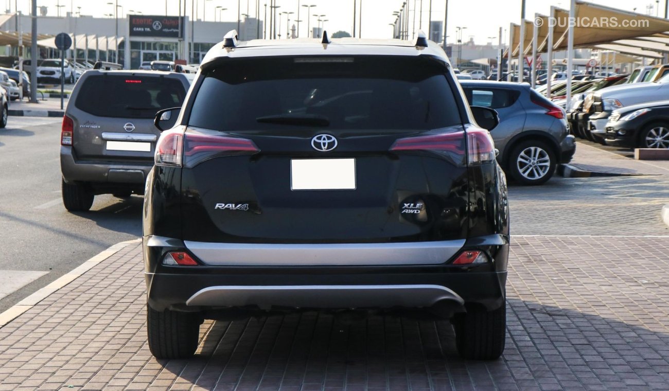 Toyota RAV4 XLE AWD